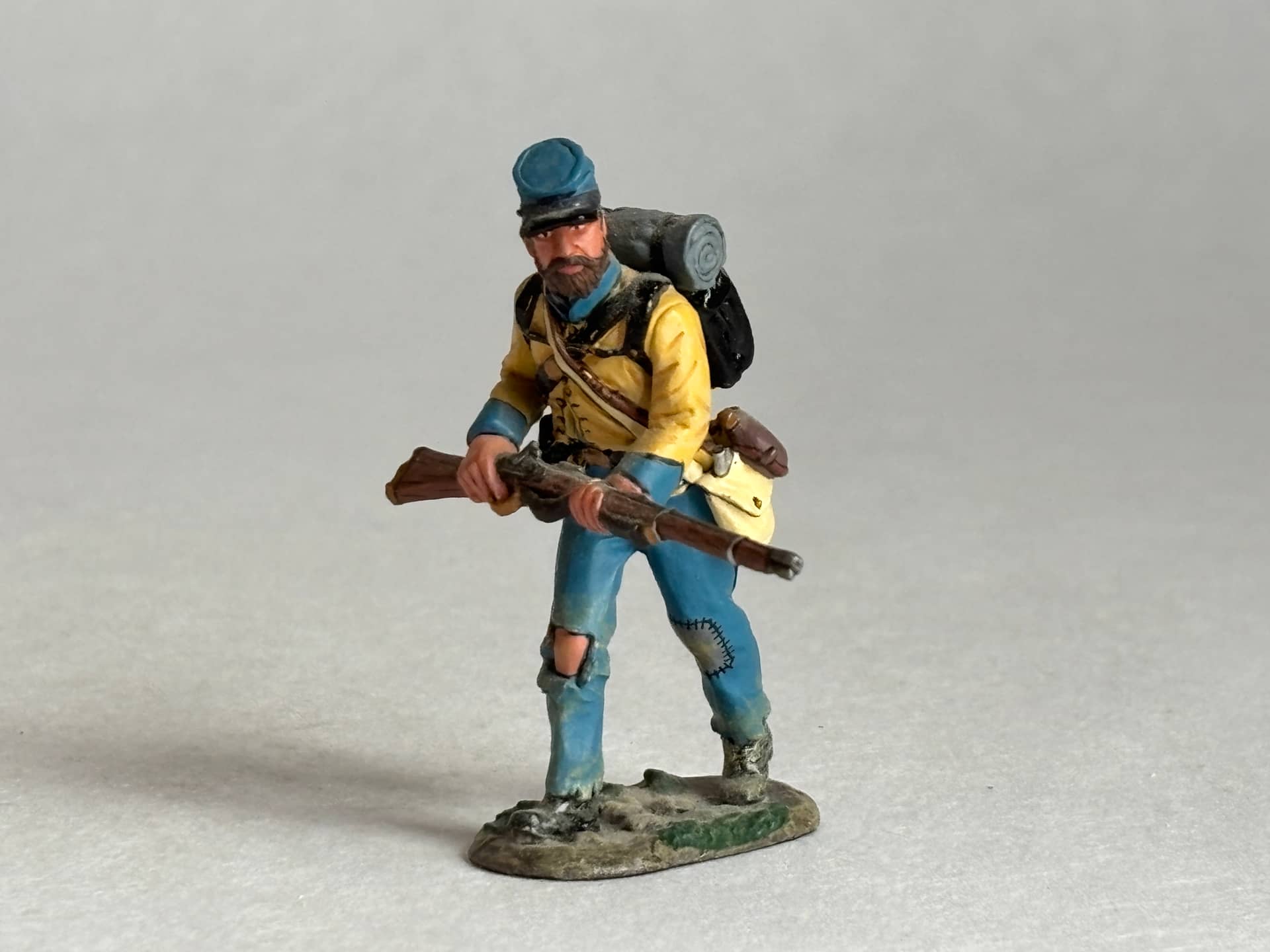King & Country CW020 Running Forward Rifleman