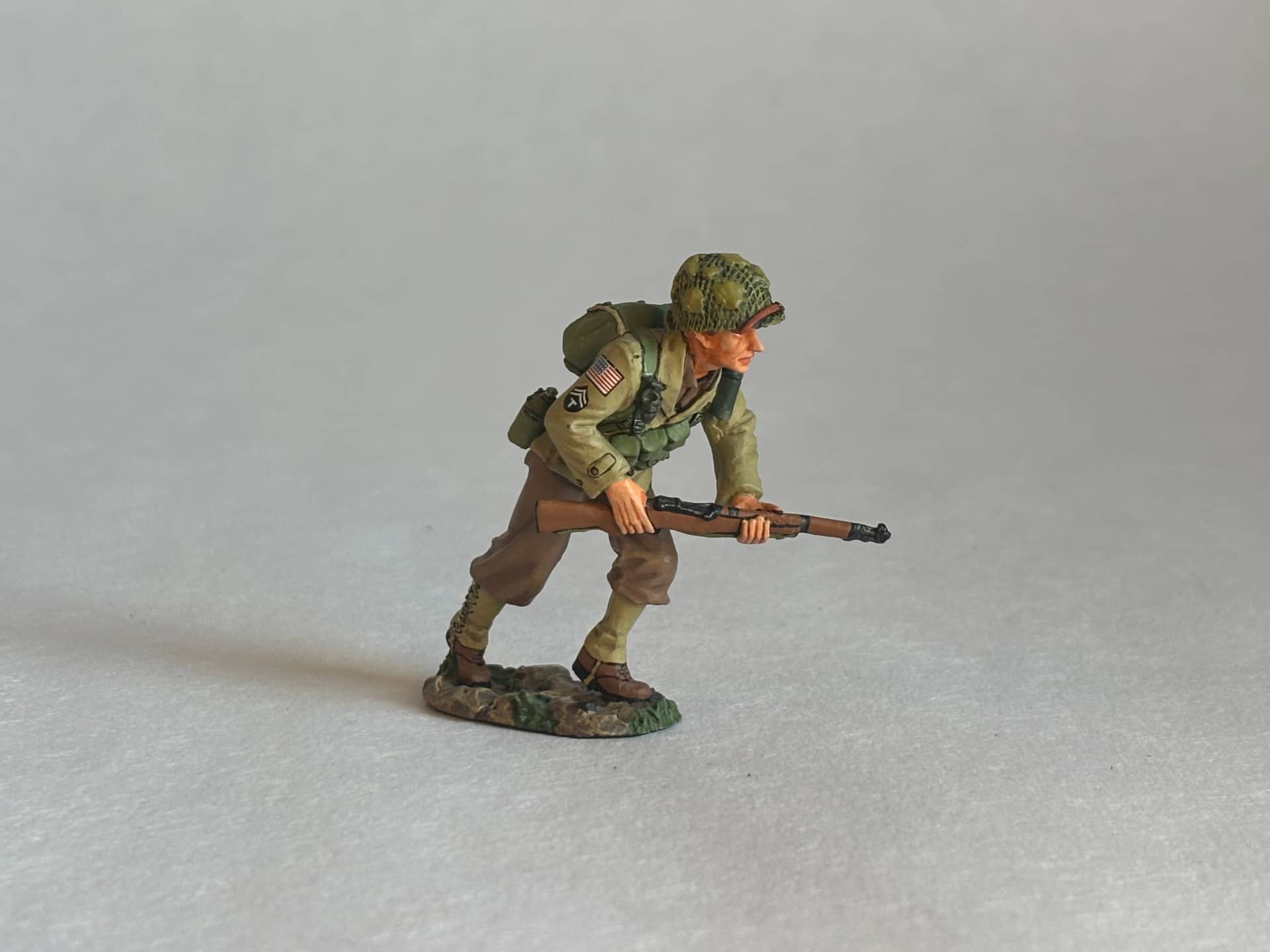 King & Country DD086 Running Forward Rifleman