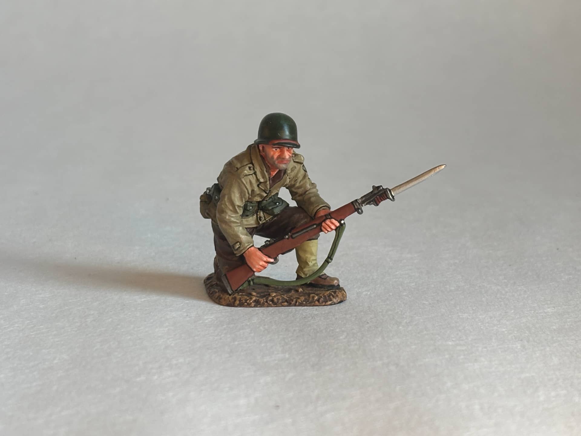 King & Country DD186 Kneeling with Rifle and Bayonet