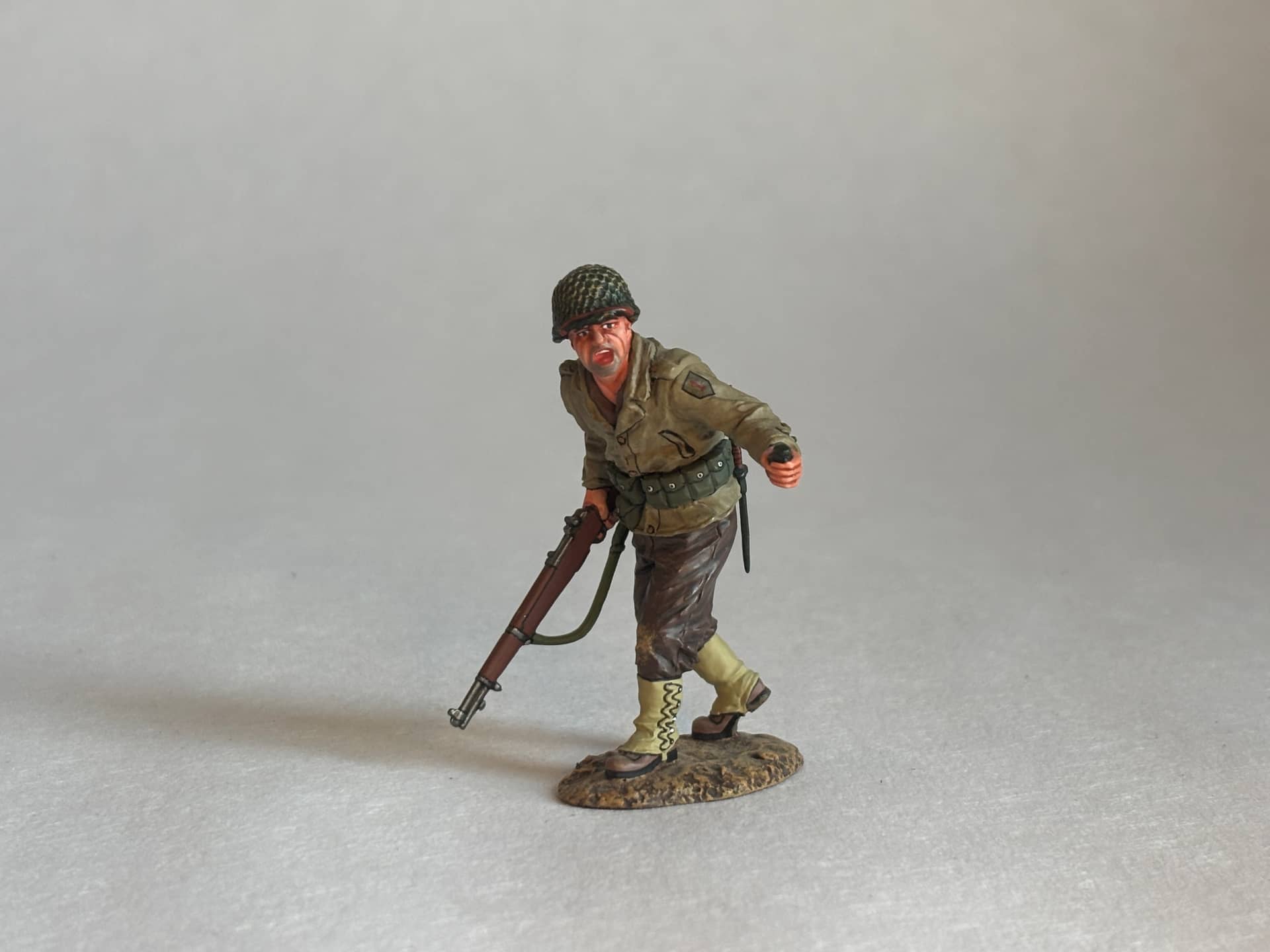 King & Country DD188 With Rifle and Grenade