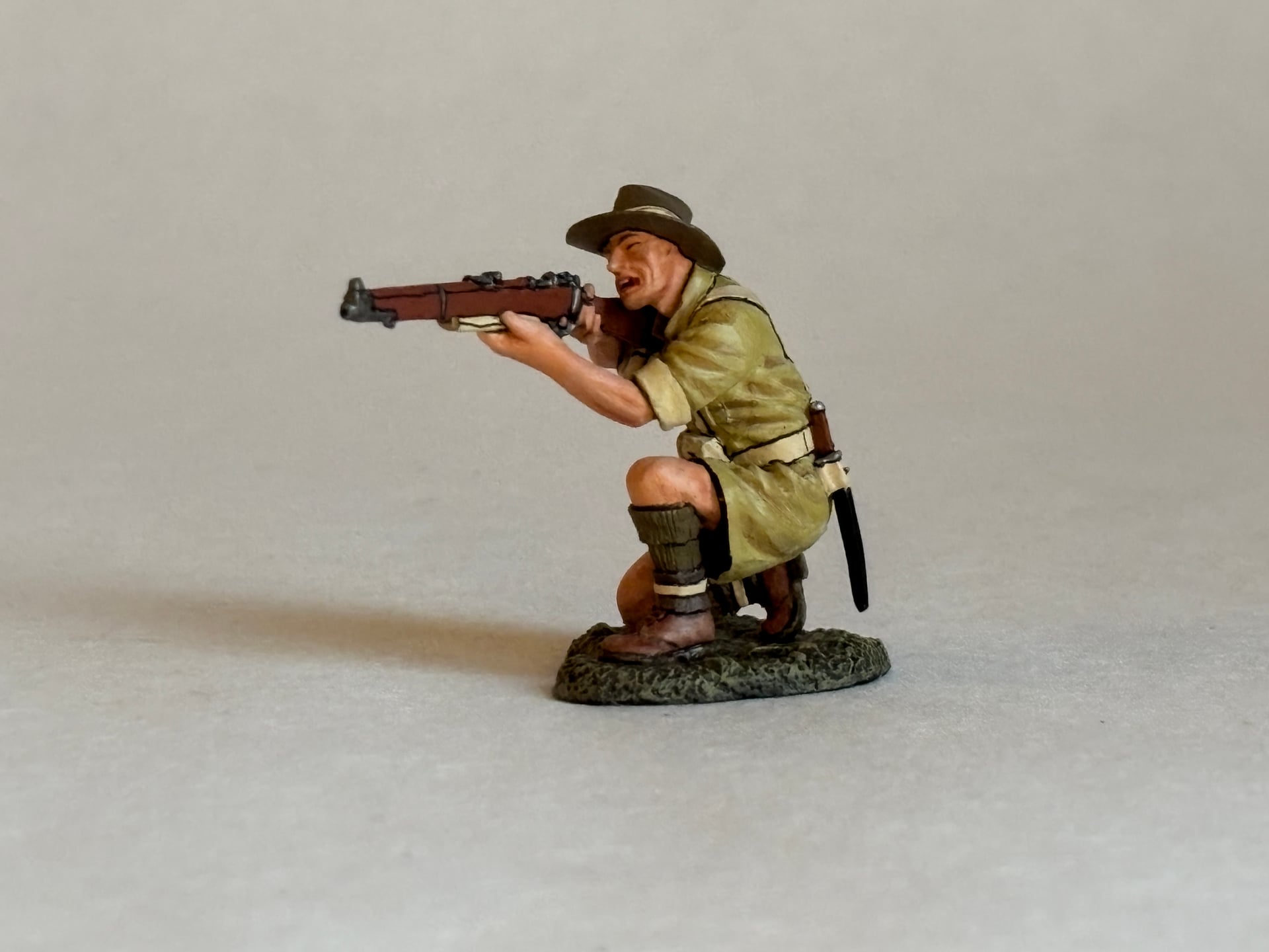 King & Country EA096 Aussie Kneeling Firing: the piece