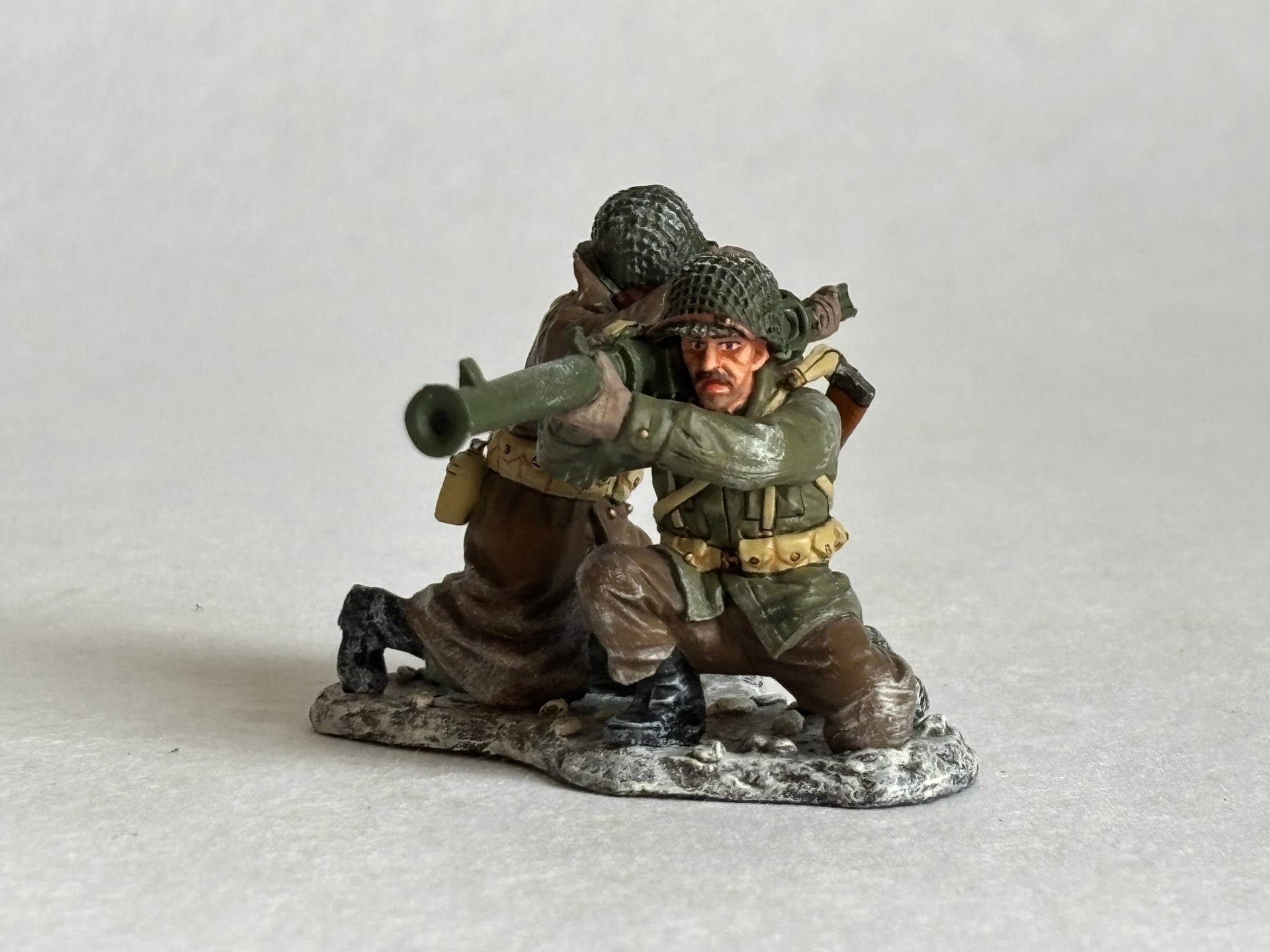 King & Country BBA021 Winter Bazooka Team: the piece
