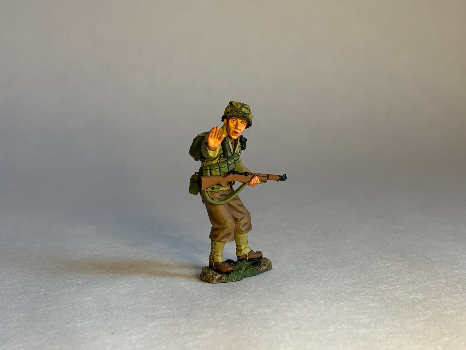 King & Country DD087 Warning: the piece