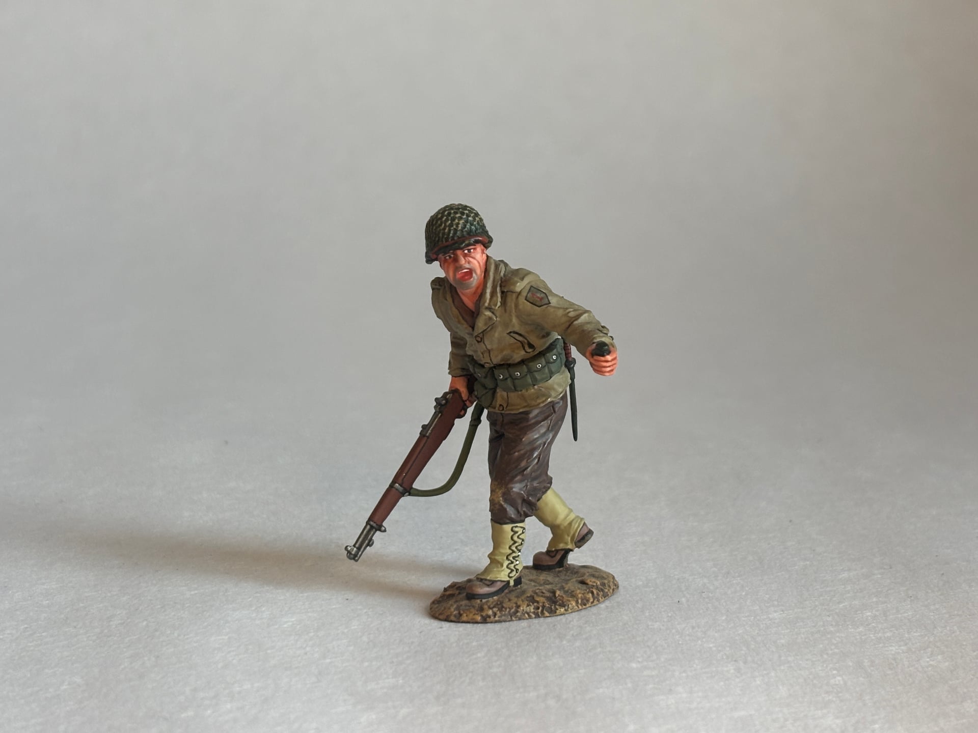 King & Country DD188 With Rifle and Grenade: the piece