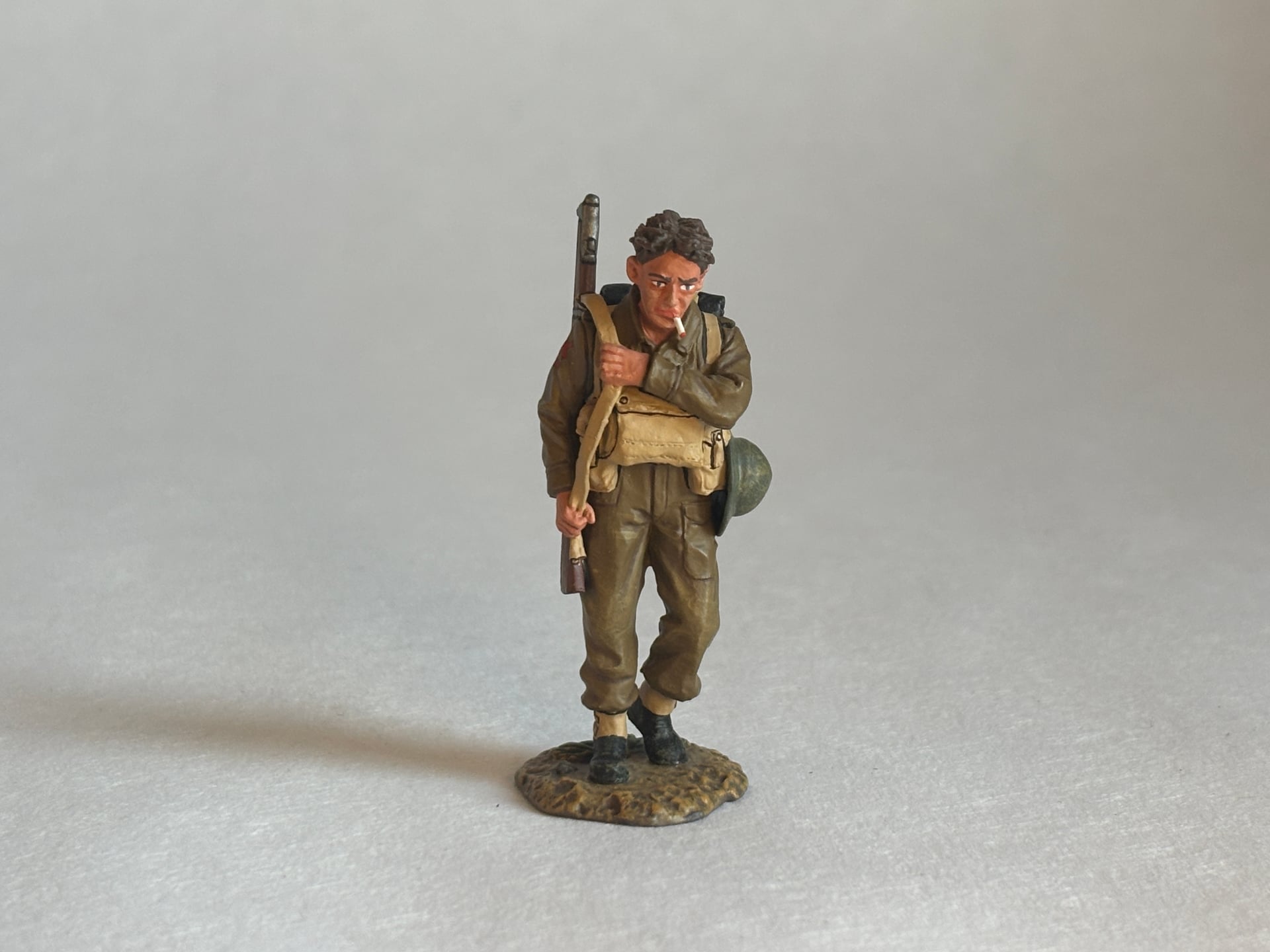 King & Country FOB007 Marching No Hat Tommy: the piece