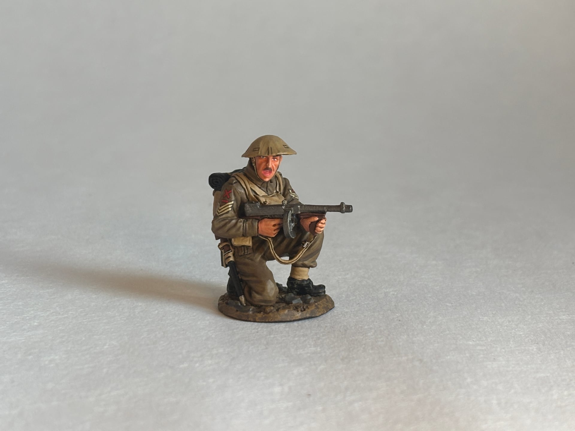 King & Country FOB030 British Firing Tommy Gun: the piece