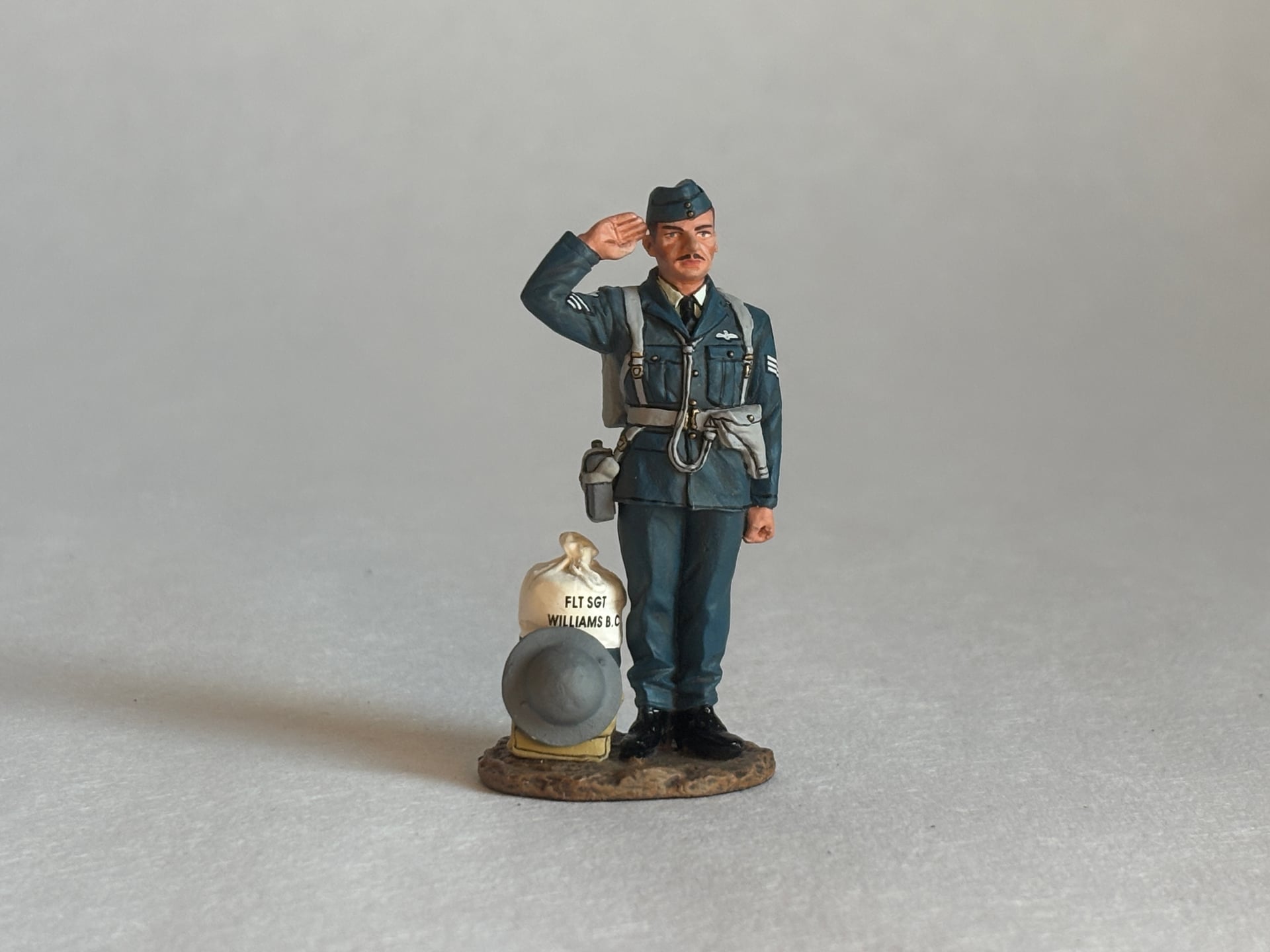 King & Country FOB052 RAF Sergeant: the piece