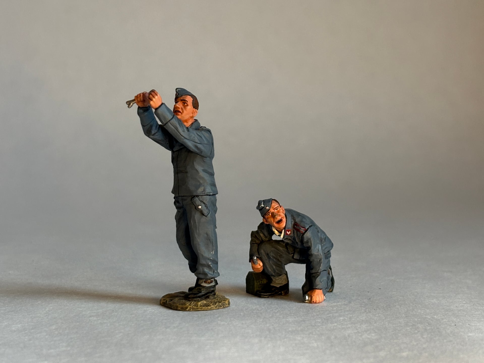 King & Country LW005 Ground Crew Set: the piece