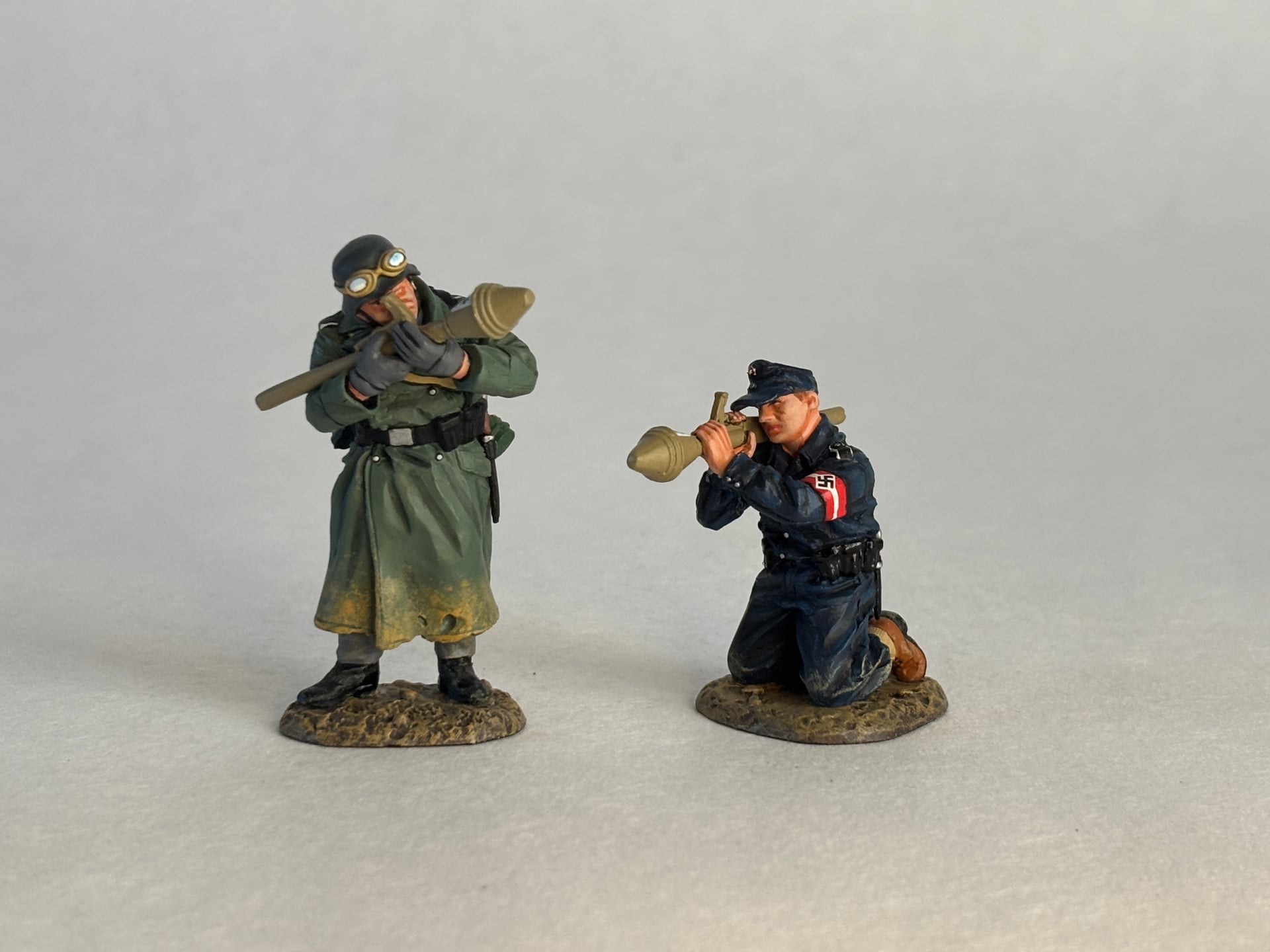 King & Country WS185 Panzerfaust Warriors: the piece