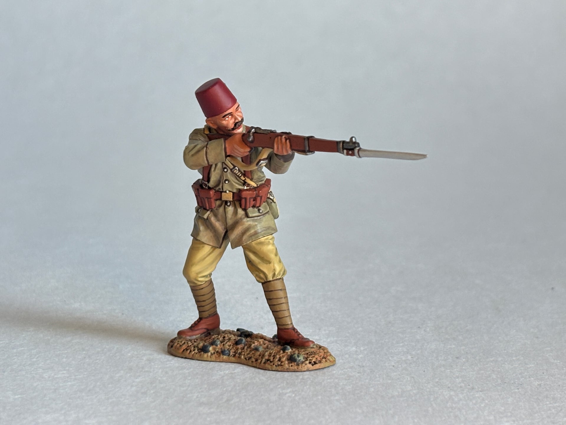 King & Country AL081 Turkish NCO Aiming Rifle: the piece