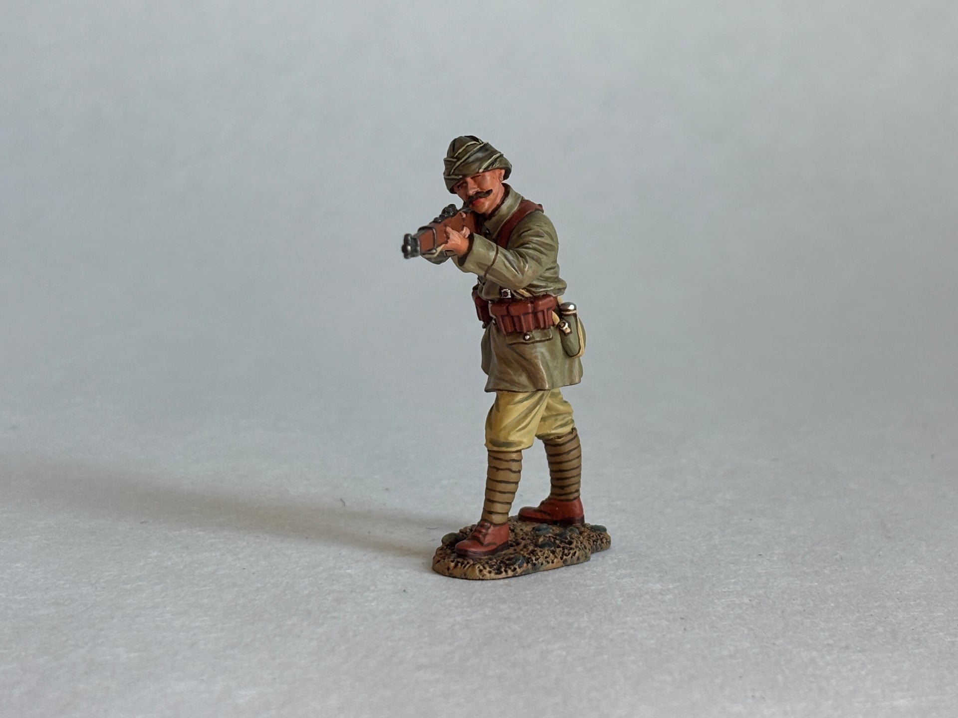 King & Country AL085 Australian Lh AL085 Turkish Soldier Standing Firing: the piece