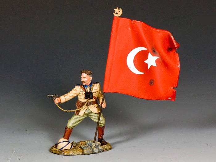 King & Country AL098 Turkish Officer with Flag: the piece