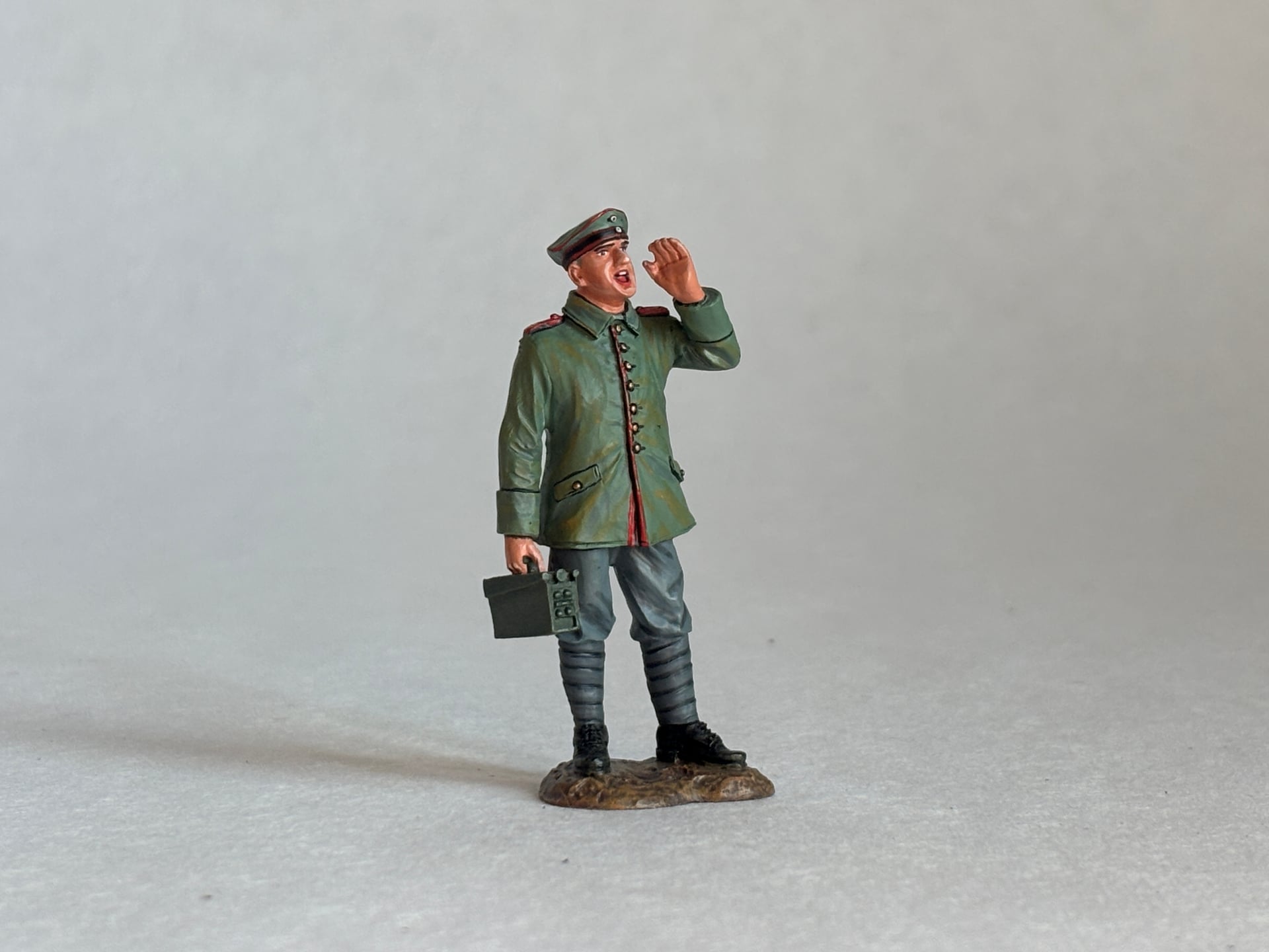 King & Country FW101 Shouting Mechanic: the piece