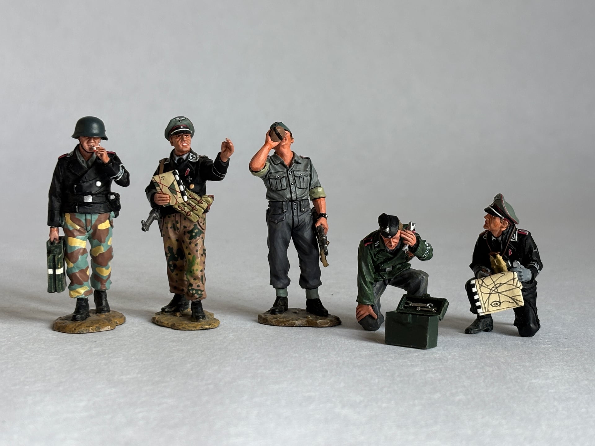 King & Country WS099 German Tank Crew: the piece